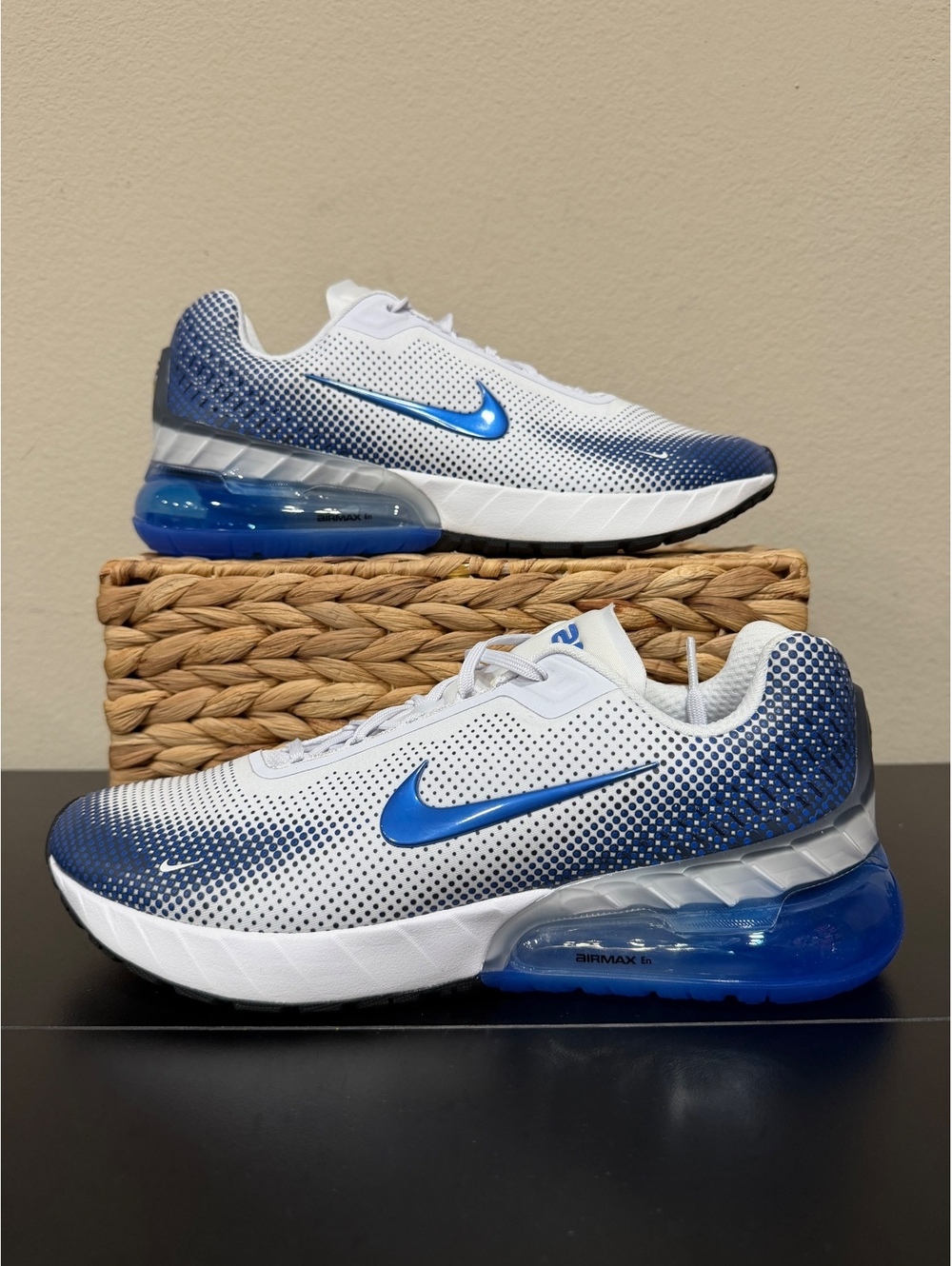 Size 9 - Nike Air Max Phoenix “Game Royal”